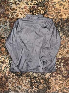 Nike Men's Vintage Full-Zip Windbreaker Jacket with Chest Pocket Grey